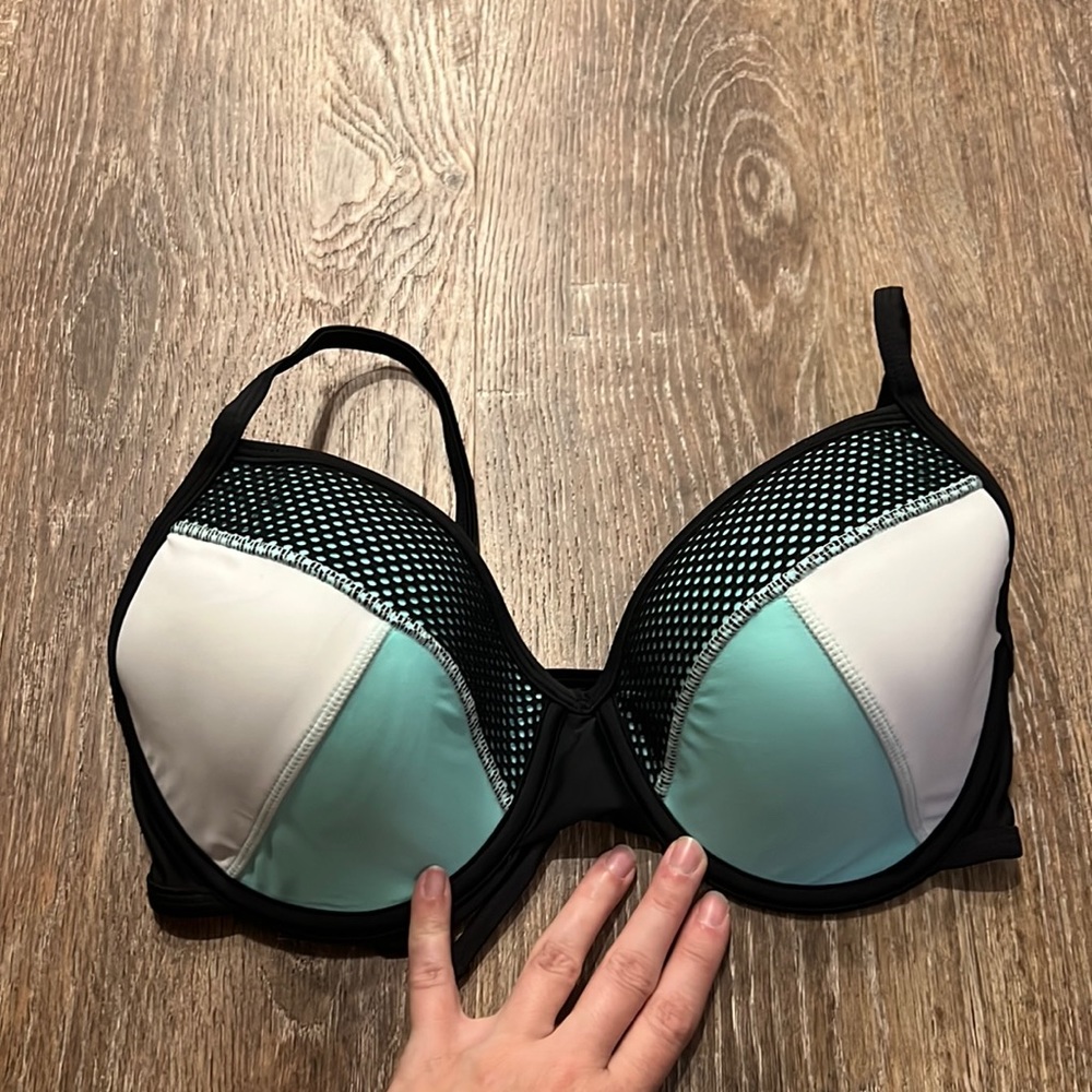 Women’s bikini top